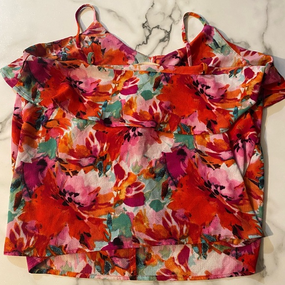 Floral tank top - Picture 3 of 3